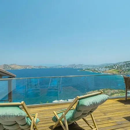 Full Seaview 3 Bedroom Namara *
